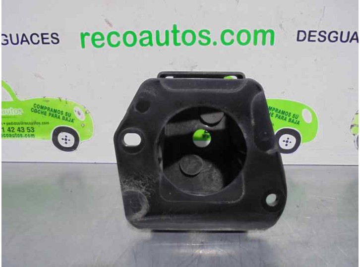 Recambio de refuerzo paragolpes trasero para toyota prius (nhw20) 1.5 cat referencia OEM IAM 5201547021  CESTA 30B