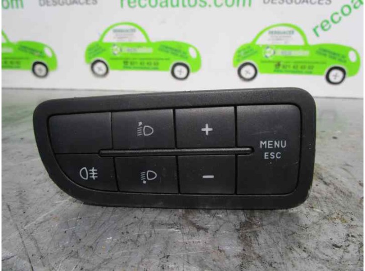 Replacement dashboard light switch for Fiat Grande Punto (199) 1.3 16v JTD cat OEM IAM reference 735367268 61045900 