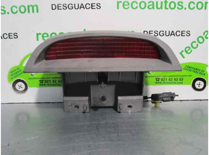 Recambio de luz central de freno para kia rio i hatchback (dc) 1.3 referencia OEM IAM 0K34W51580  