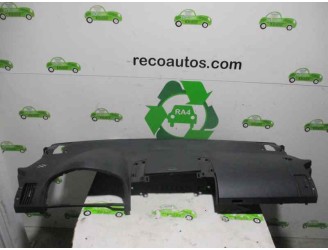 Recambio de salpicadero para toyota corolla verso (r1) 2.0 turbodiesel cat referencia OEM IAM  NEGRO PARTE SUPERIOR