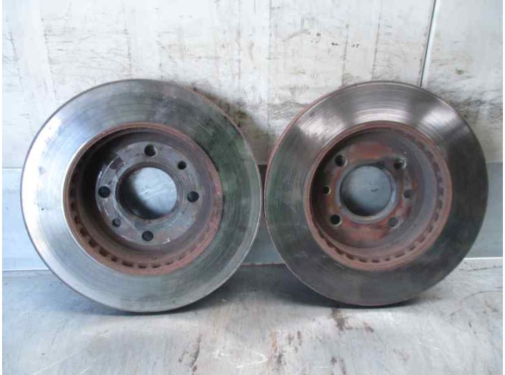 Replacement front brake disc for Nissan Almera (N15) 1.6 16V CAT OEM IAM reference 