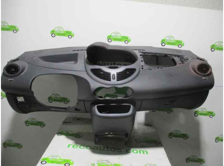 Recambio de salpicadero para renault twingo 1.2 16v referencia OEM IAM  NEGRO 