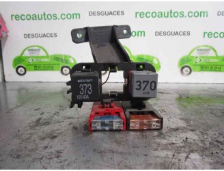 Recambio de caja reles / fusibles para audi a6 avant (4b5) 2.5 v6 24v tdi referencia OEM IAM 4B1937503 