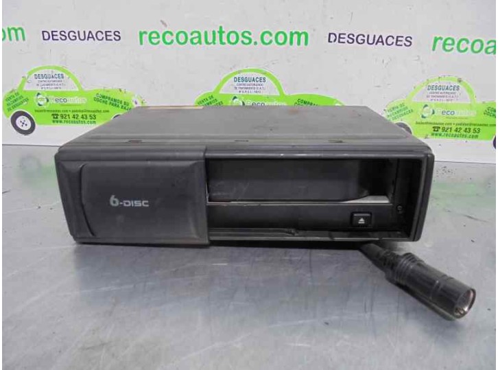 Recambio de sistema audio / radio cd para audi a6 avant (4b5) 2.5 v6 24v tdi referencia OEM IAM 4B0035186E 