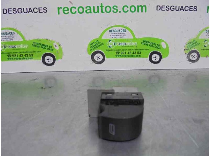 Recambio de mando elevalunas trasero izquierdo para audi a6 avant (4b5) 2.5 v6 24v tdi referencia OEM IAM 