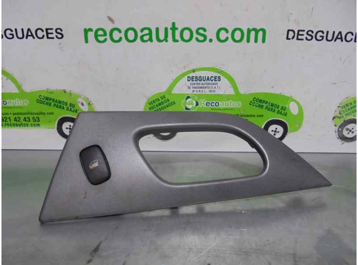 Replacement rear right window switch for Peugeot 407 SW 2.0 16V HDI FAP CAT (RHR / DW10BTED4) OEM IAM reference 964692