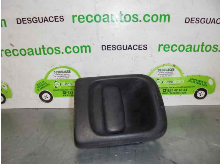 Replacement front left exterior door handle for Renault Master II Phase 2 closed box 2.5 dCi diesel CAT OEM IA reference