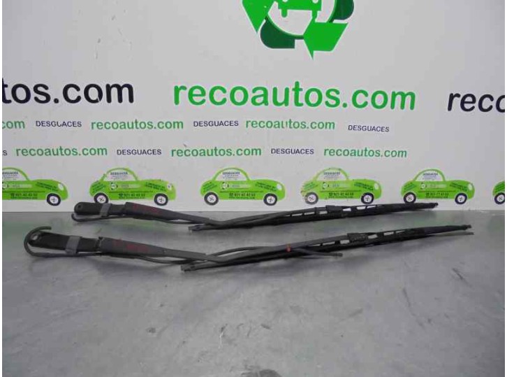 Recambio de brazo limpia delantero derecho para renault master ii phase 2 caja cerrada 2.5 dci diesel cat referencia OEM IAM 