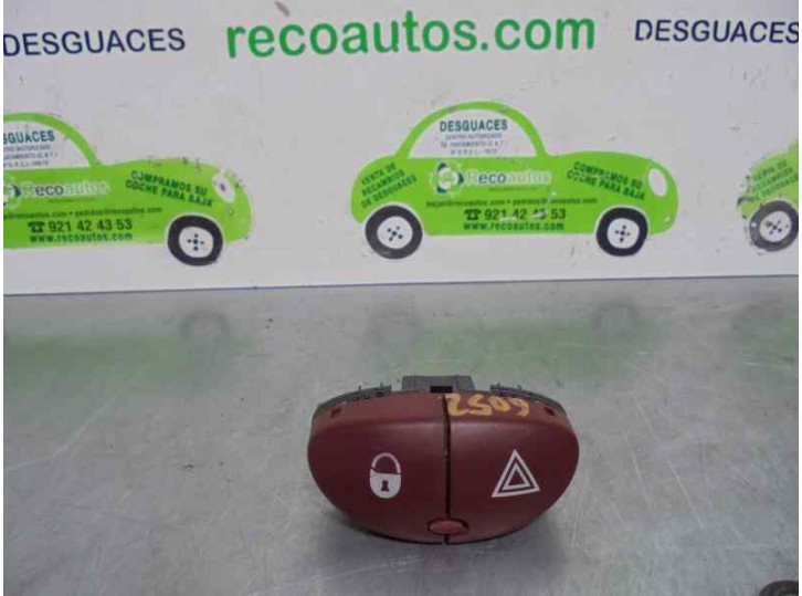 Recambio de warning para peugeot 206 berlina xs referencia OEM IAM 9643213777  