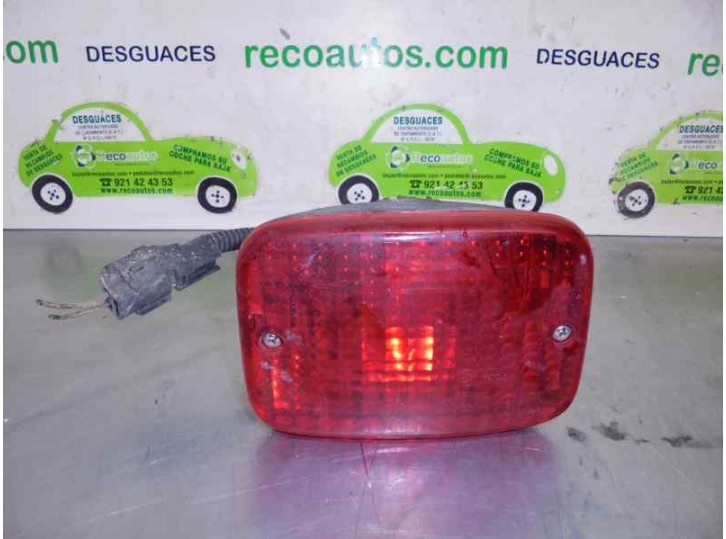 Recambio de piloto trasero central para jeep wrangler (tj) 2.5 cat referencia OEM IAM 