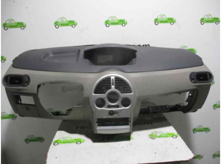 Recambio de salpicadero para renault modus 1.4 16v referencia OEM IAM 