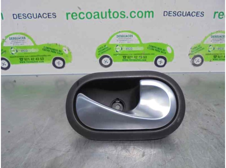 Recambio de maneta interior delantera derecha para renault modus 1.4 16v referencia OEM IAM 8200730863  