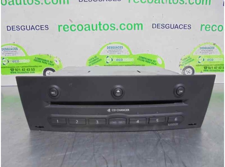 Recambio de sistema audio / radio cd para renault megane ii classic berlina 2.0 referencia OEM IAM 8200485082  