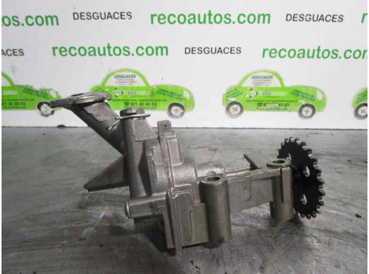 Recambio de bomba aceite para renault megane ii classic berlina 2.0 referencia OEM IAM 7700600251 
