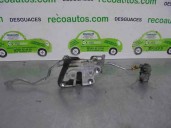 Replacement front right door lock for Hyundai H 1 2.5 CRDi CAT OEM IAM reference 813204A000 5 DOORS