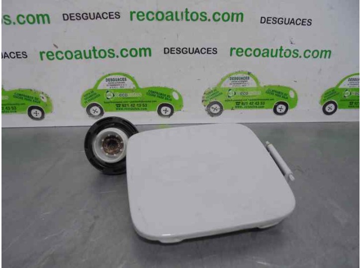 Replacement fuel filler flap for Hyundai H 1 2.5 CRDi CAT OEM IAM reference 695104A002 