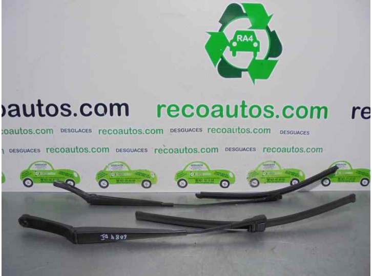 Recambio de brazo limpia delantero derecho para skoda octavia berlina (1z3) 1.9 tdi referencia OEM IAM   