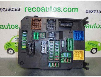 Recambio de caja reles / fusibles para citroën c4 lim. collection referencia OEM IAM A2032427600 