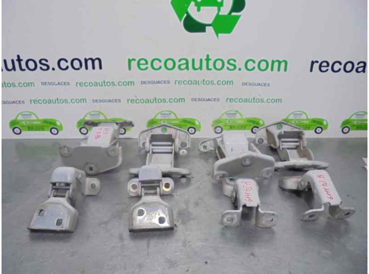 Recambio de bisagra puerta para renault trafic caja cerrada (ab 4.01) 1.9 diesel referencia OEM IAM 7700312012 