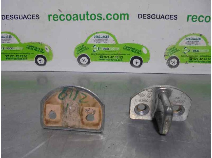 Recambio de bisagra puerta para renault kangoo 1.5 dci diesel referencia OEM IAM 497643B  