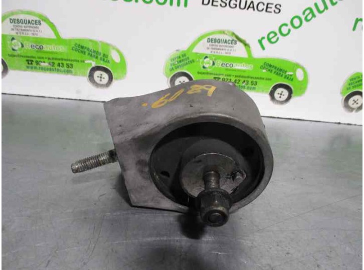 Replacement left engine mount for Renault 21 saloon (B/L48) 2.1 diesel OEM IAM reference 