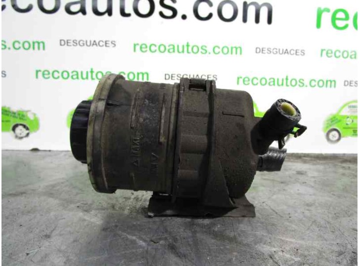 Recambio de deposito servo para renault trafic caja cerrada (ab 4.01) 1.9 diesel referencia OEM IAM 7700782884 