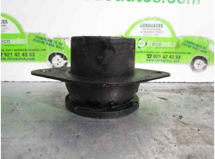 Recambio de soporte motor para renault trafic caja cerrada (ab 4.01) 1.9 diesel referencia OEM IAM 8200003828K 