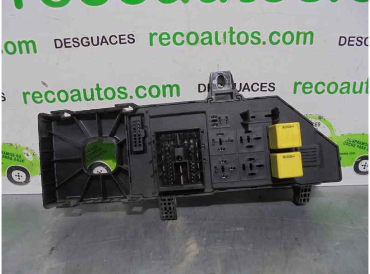 Recambio de caja reles / fusibles para opel vectra c berlina 2.2 16v dti cat (y 22 dtr / l50) referencia OEM IAM 13120953 