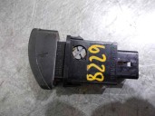 Recambio de mandos salpicadero para daewoo nubira berlina 2.0 cat referencia OEM IAM 864W0400C3 