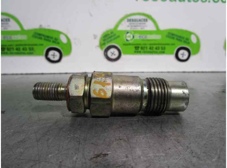 Recambio de inyector para nissan primera berlina (p11) 2.0 turbodiesel cat referencia OEM IAM 71A1361  