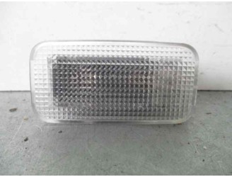 Recambio de piloto matricula para toyota avensis (t27) 2.2 d-4d cat referencia OEM IAM 