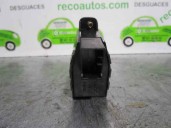 Replacement front right window lift switch for Kia Magentis 2.0 cat OEM IAM reference 621W02250 