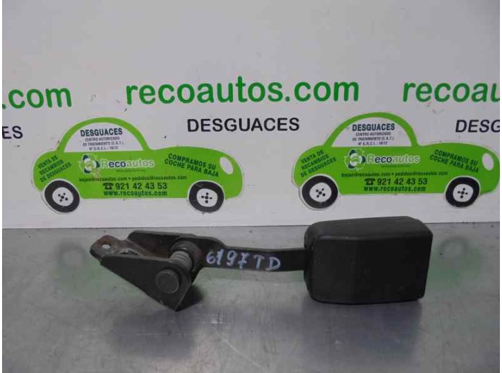 Replacement seatbelt buckle for Peugeot 307 CC (S1) 1.6 16V CAT OEM IAM reference NO REF 