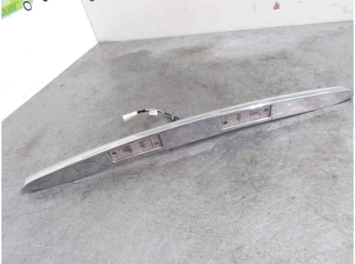 Recambio de piloto matricula para daewoo nubira berlina 2.0 cat referencia OEM IAM 96272668  