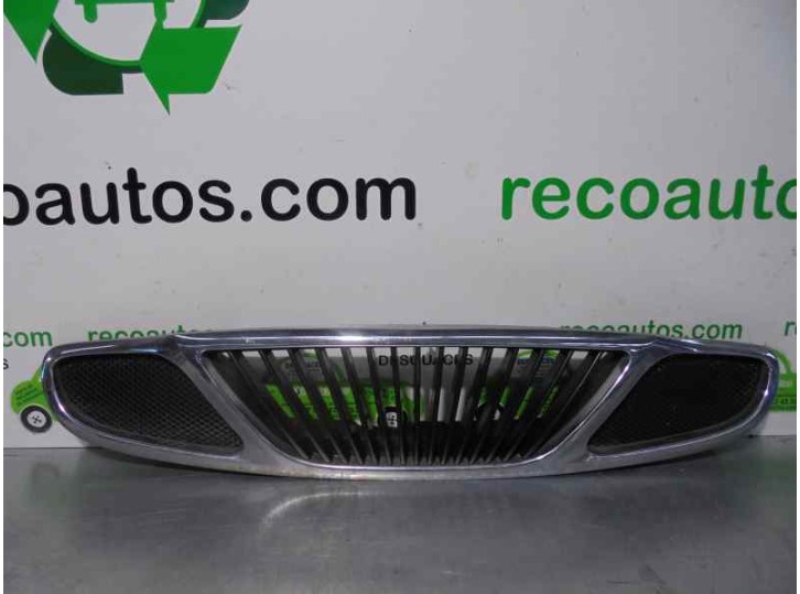 Recambio de rejilla delantera para daewoo nubira berlina 1.6 cat referencia OEM IAM 962722891  