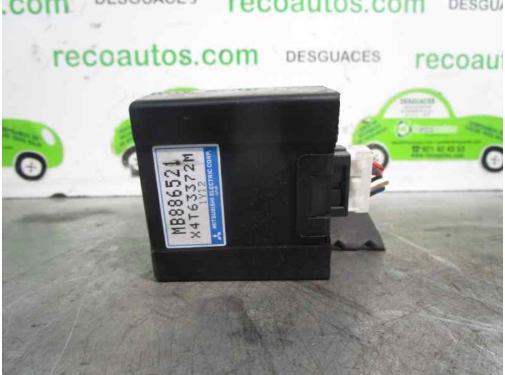 Recambio de rele ventiladores motor para mitsubishi montero (v20/v40) 3.0 v6 cat referencia OEM IAM MB886521 X4T63372M 