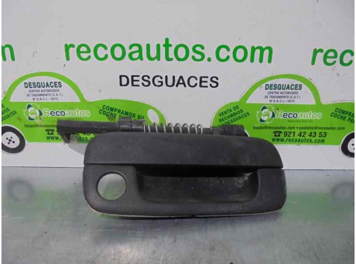 Front right exterior door handle replacement part for Peugeot 406 Saloon (S1/S2) SRDT OEM IAM reference 9101H3 
