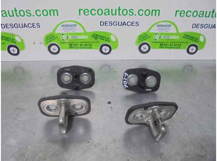 Replacement door hinge for Citroën C4 Picasso 2.0 HDi FAP CAT (RHR / DW10BTED4) OEM IAM reference 