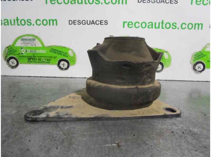 Recambio de soporte motor derecho para volkswagen polo berlina (6n1) 1.4 referencia OEM IAM 70010636 