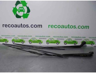 Recambio de brazo limpia delantero derecho para chrysler grand voyager (rg) 3.3 referencia OEM IAM 5113253AA  