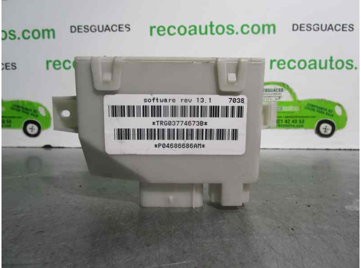 Recambio de centralita cierre para chrysler grand voyager (rg) 3.3 referencia OEM IAM 04686686AM TRG03774673B 