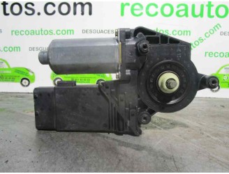 Recambio de motor elevalunas delantero derecho para volkswagen passat berlina (3b2) 1.9 tdi referencia OEM IAM 0130821694 29 PIN