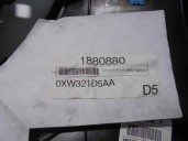 Recambio de guarnecido puerta delantera derecha para chrysler grand voyager (rg) 3.3 referencia OEM IAM XW321D5AA  5P