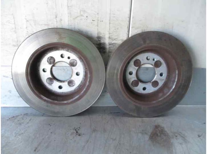 Recambio de disco freno trasero para kia rio 1.2 cat referencia OEM IAM   