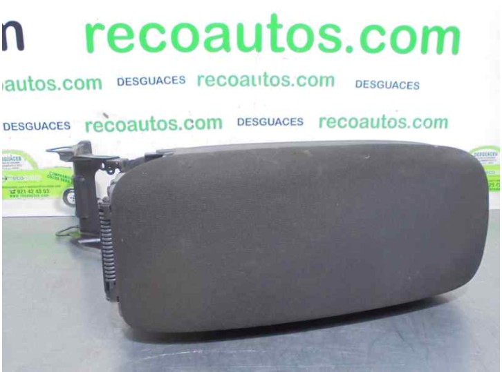Recambio de apoyabrazos central para toyota avensis wagon (t25) 2.0 d-cat referencia OEM IAM 1691492  