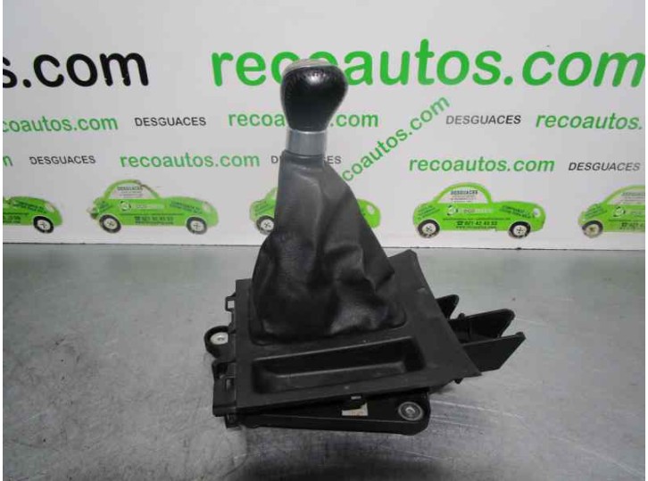 Recambio de palanca cambio para mazda 3 berlina (bk) 1.6 16v cat referencia OEM IAM BP4K46100C 030817 
