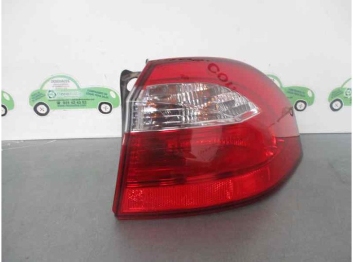 Recambio de piloto trasero derecho para kia rio 1.2 cat referencia OEM IAM 924021W2R ALETA 