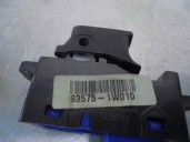 Recambio de mando elevalunas delantero derecho para kia rio 1.2 cat referencia OEM IAM 935751W010 