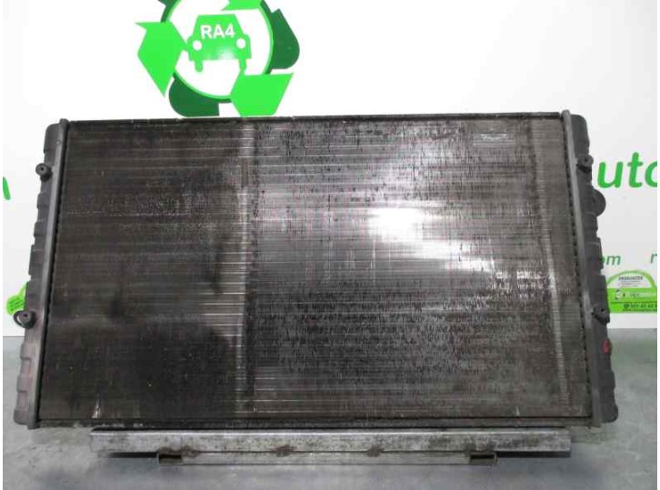 Recambio de radiador agua para volkswagen polo berlina (6n2) trendline referencia OEM IAM 1H0121253CB 851184DG VALEO