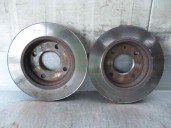 Replacement front brake disc for Ford Fiesta (DX) 1.3 cat OEM IAM reference 